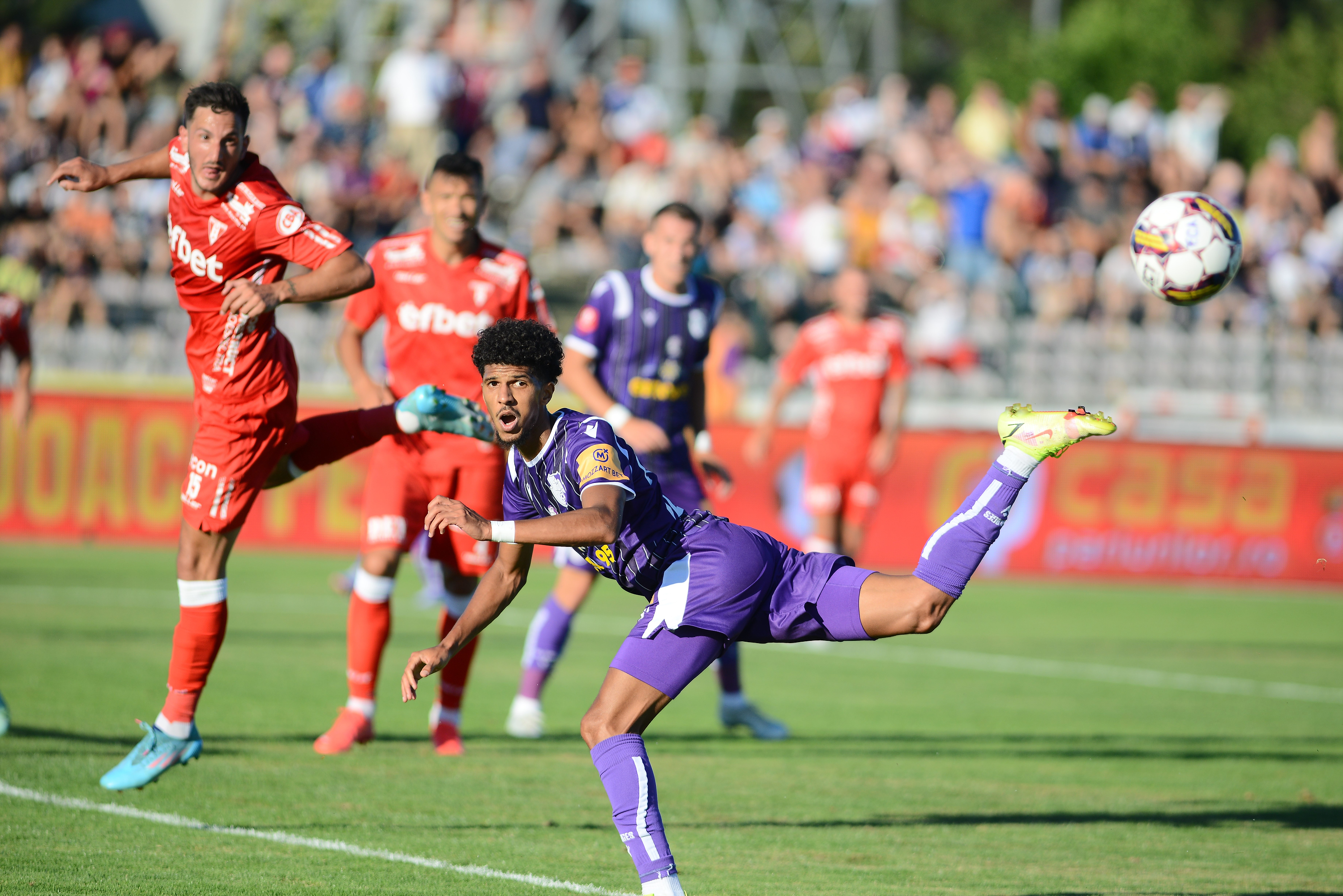 UTA Arad - FC Argeș, LIVE VIDEO, ora 18:15, Digi Sport 1. Marius Croitoru, la primul meci pe banca oaspeților