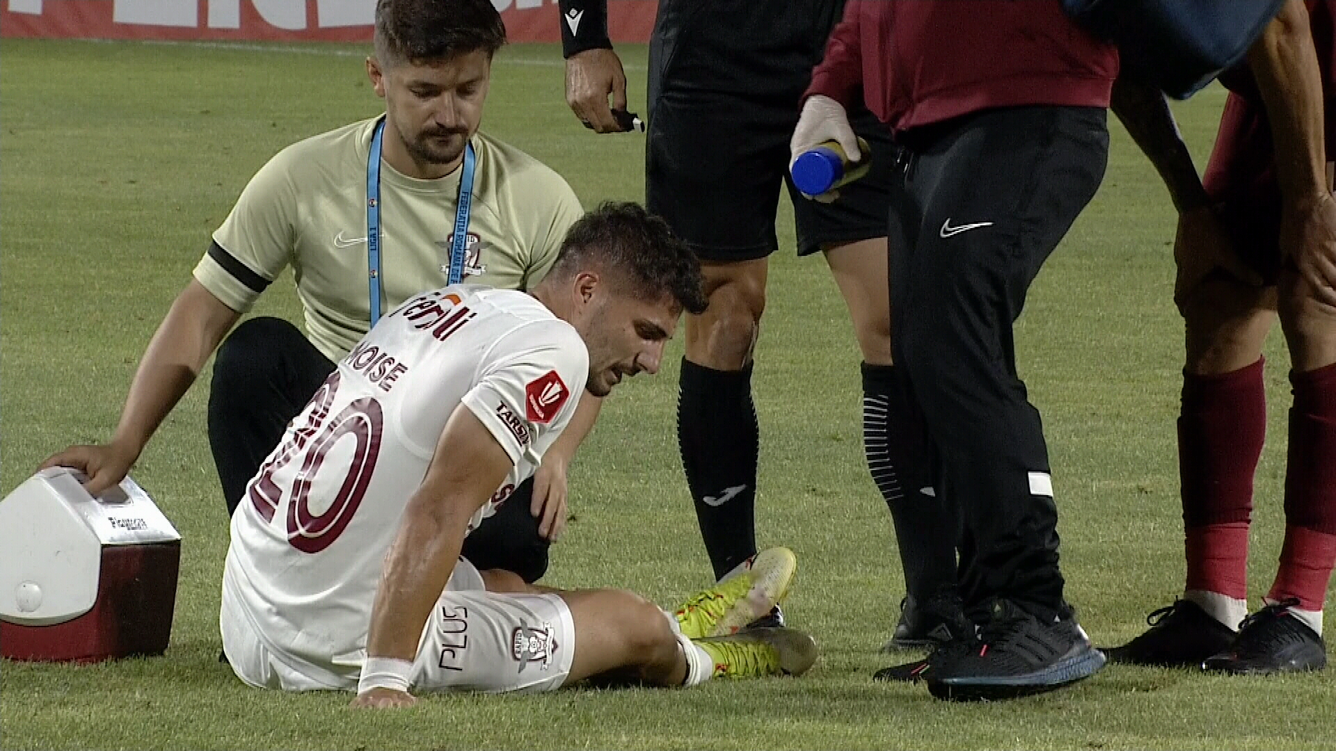 Repriză de coșmar pentru Rapid în Gruia! Trei jucători s-au accidentat. Situație complicată pentru Adi Mutu