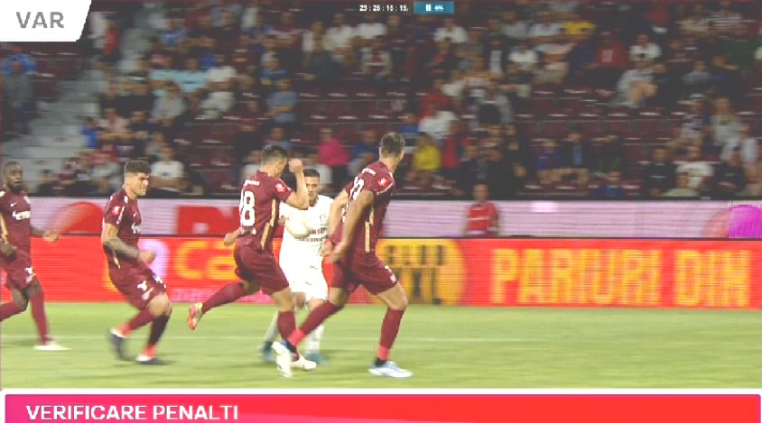 Marius Avram a analizat faza din finalul meciului CFR - Rapid! Ce l-a surprins pe fostul arbitru: ”O decizie inexplicabilă!”