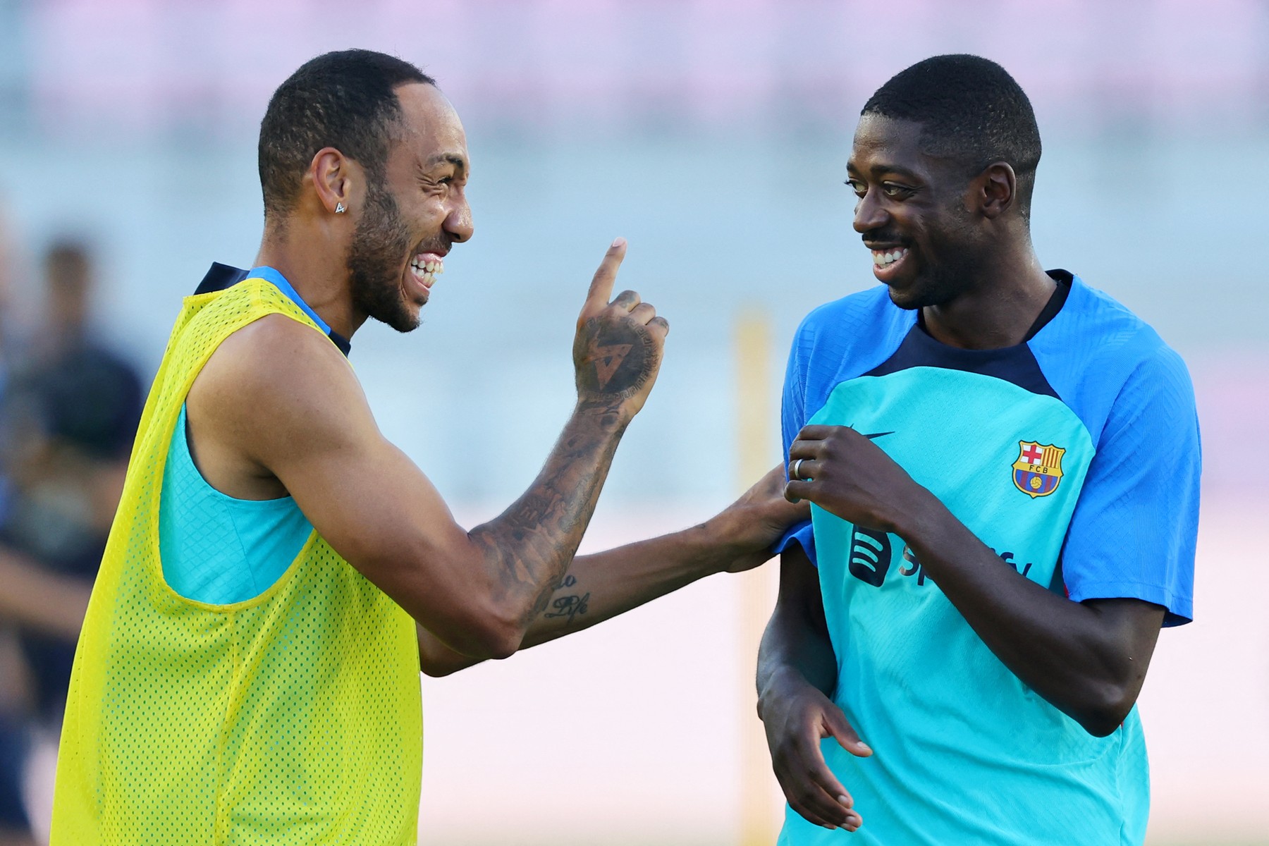 Ousmane Dembele, pus pe glume după ce a semnat un nou contract cu Barcelona! Colegii n-au știut cum să reacționeze