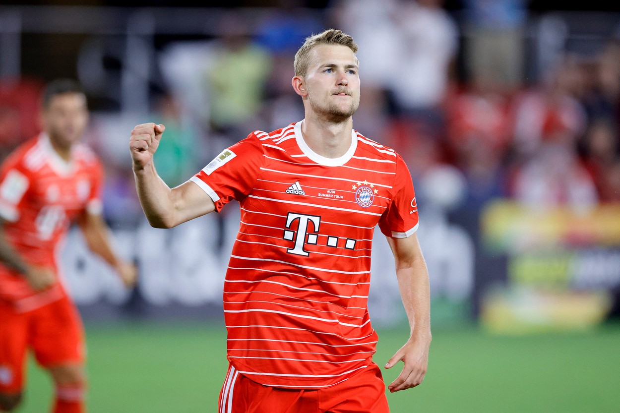 Matthijs de Ligt a discutat cu Louis van Gaal înainte de a semna cu Bayern Munchen. Ce i-a transmis tehnicianul