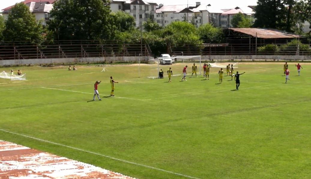 Ovidiu Burcă, victorie la debutul pe banca lui Dinamo. ”Câinii”, succes la limită cu o formație de Liga 3