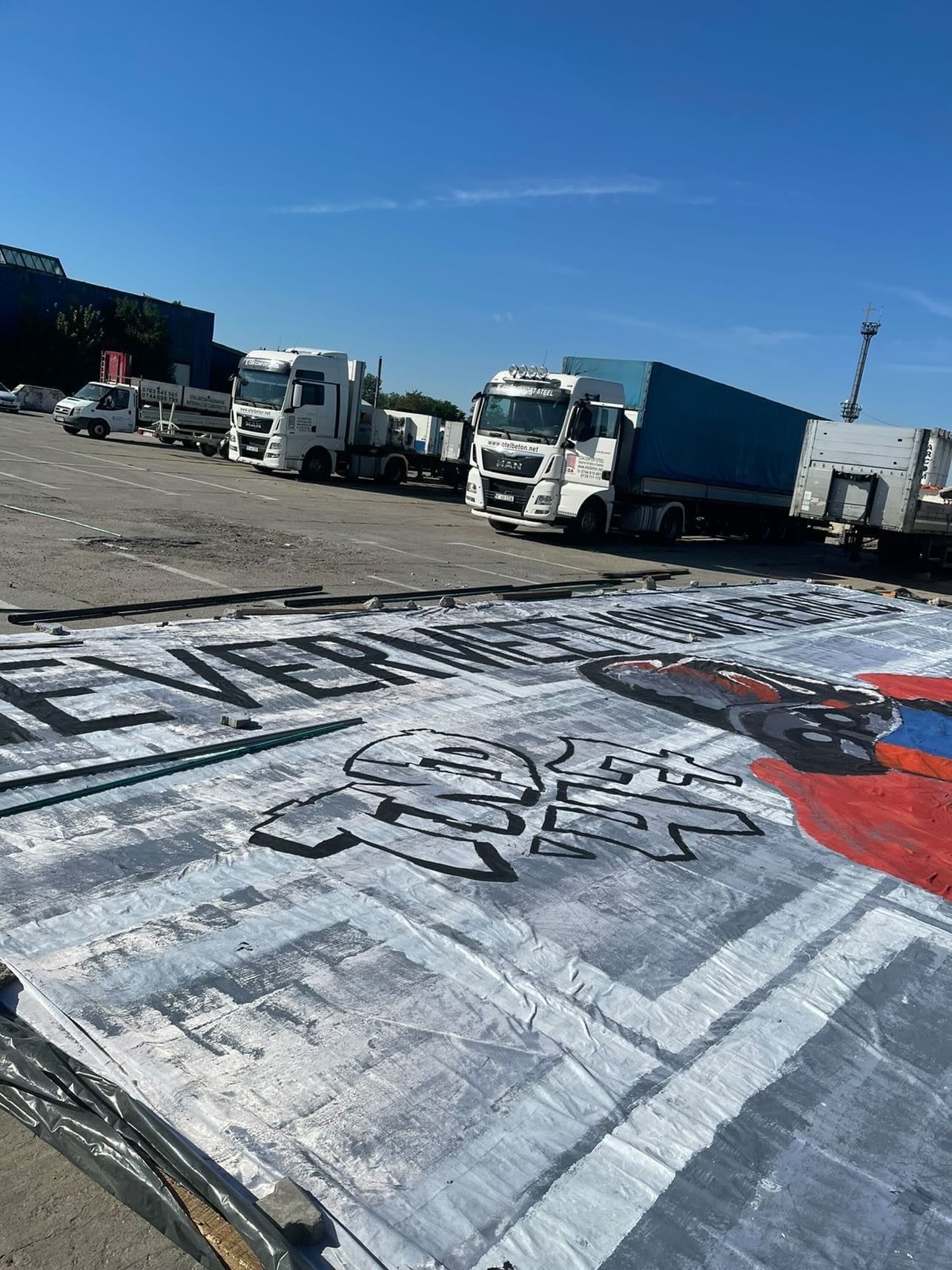 Rapidiștii au găsit scenografia pregătită de suporterii FCSB-ului și au făcut-o publică: ”V-ați pregătit degeaba”