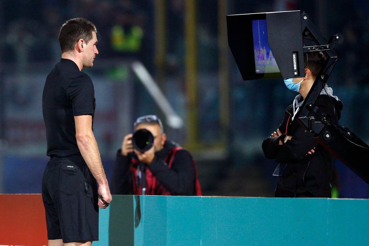 Cine le va arbitra pe FCSB, CFR, Universitatea Craiova și Sepsi în prima manșă din turul trei preliminar al Conference League