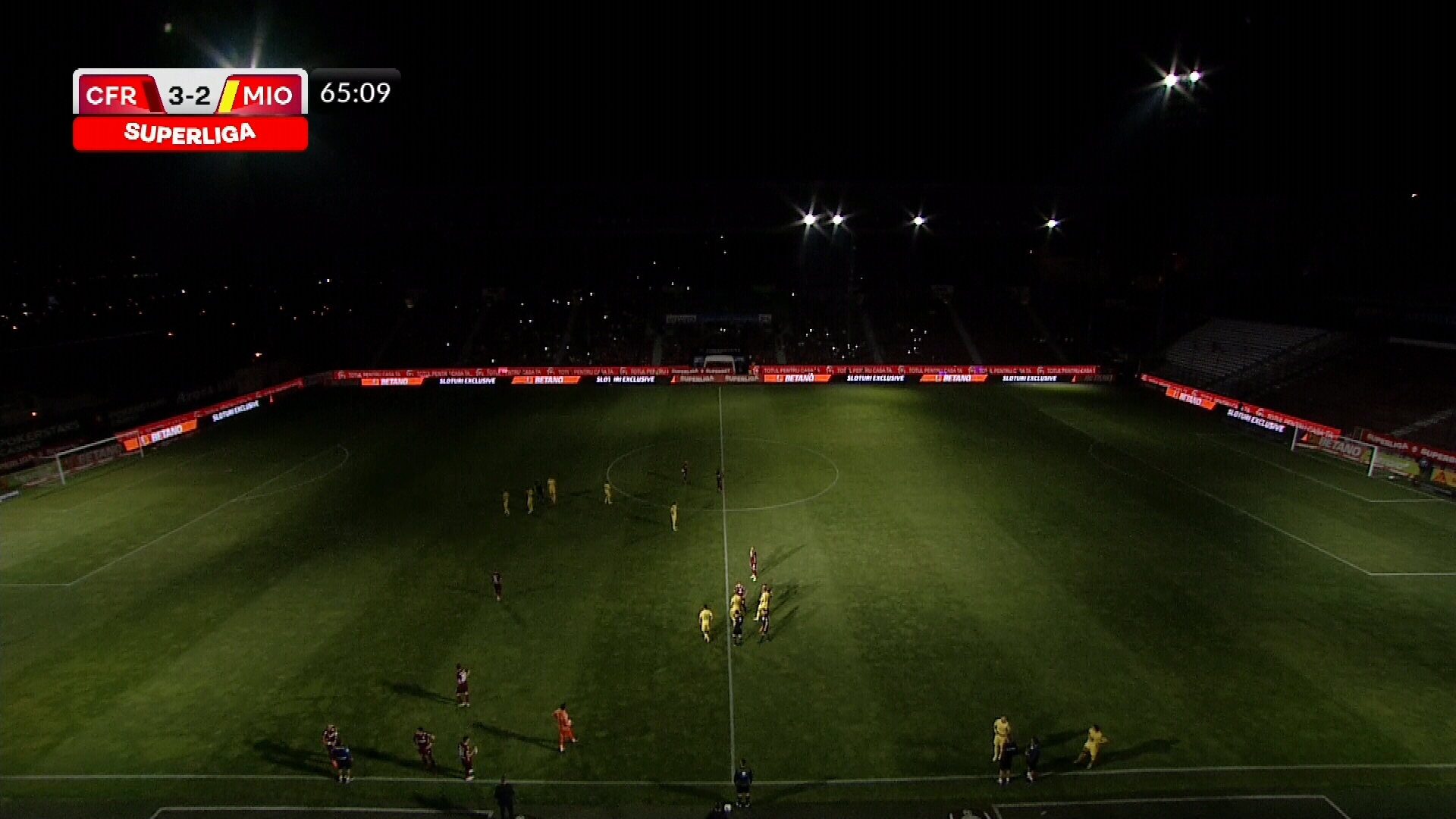 Probleme cu nocturna la Cluj! CFR - CS Mioveni, întrerupt 40 de minute
