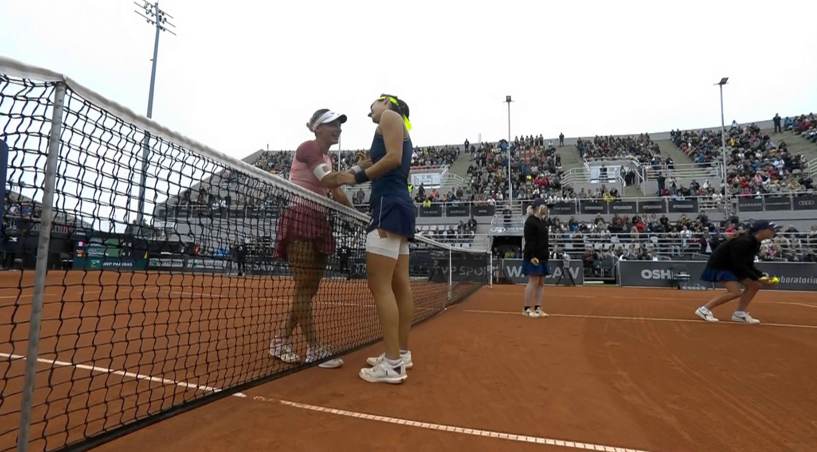 Ana Bogdan - Caroline Garcia 4-6, 1-6. Românca pierde titlul de la Varșovia
