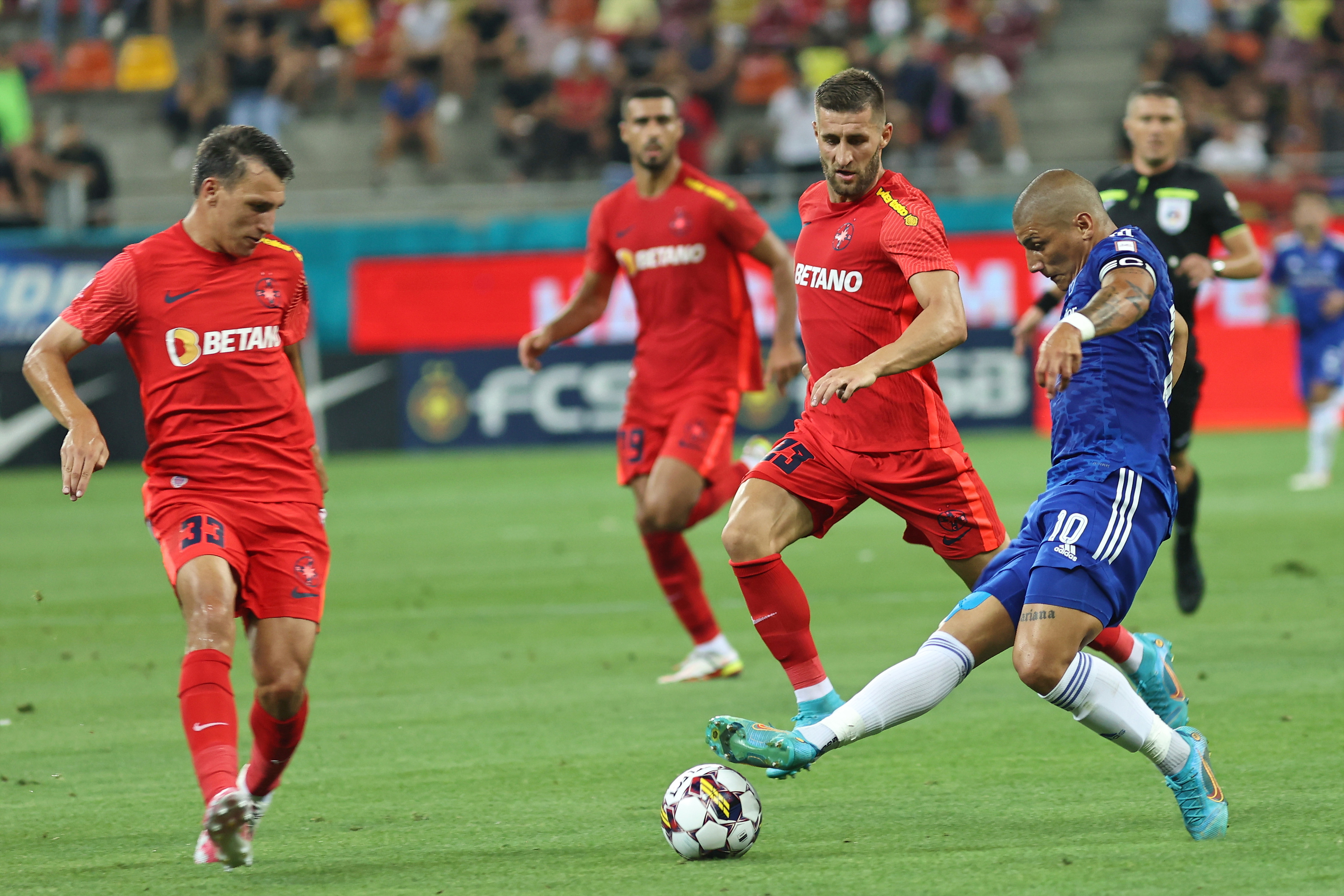 FCSB - U Craiova 1948 1-1. Meci electrizant, cu ocazii la minut. Florinel Coman a avut două bare