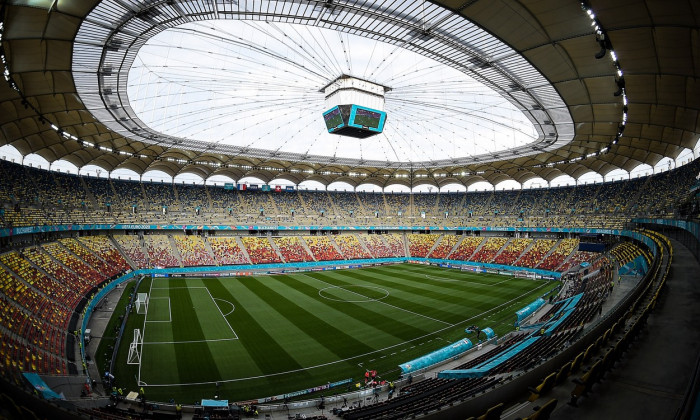 Atmosphčre avant le huitičmes de finale de l'Euro 2020 entre la France et la Suisse ŕ l'arčne nationale de Bucarest