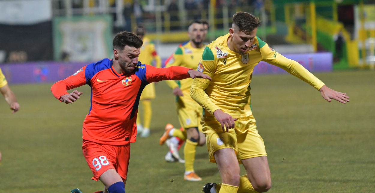 Echipa de start a FCSB-ului pentru meciul cu CS Mioveni: fotbalistul care debutează și înlocuitorul lui Florinel Coman