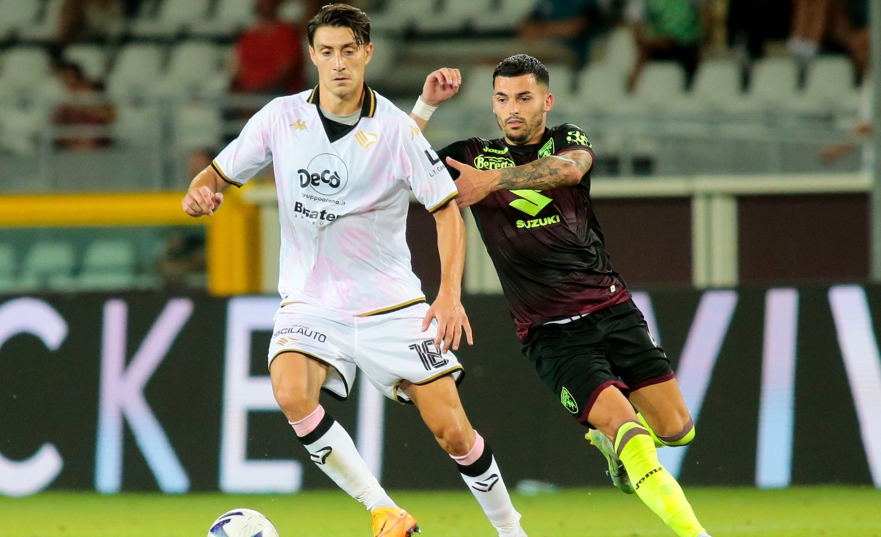 Ionuț Nedelcearu, cel mai bun fotbalist al lui Palermo în înfrângerea cu Torino, din Cupa Italiei