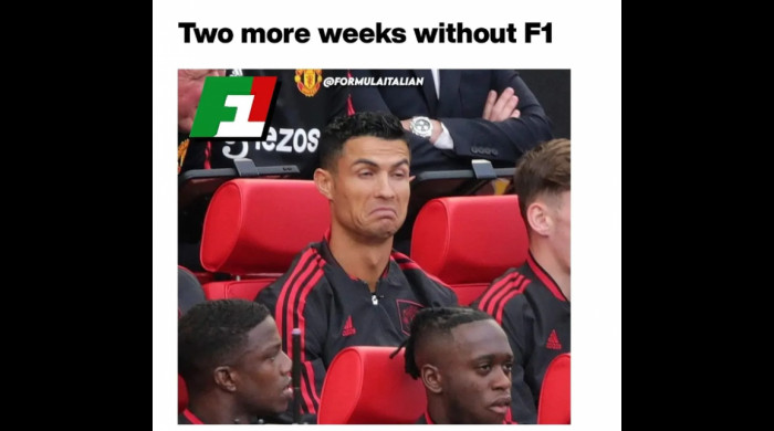 Cele mai bune 10 meme-uri pe tema pozei cu Cristiano Ronaldo și