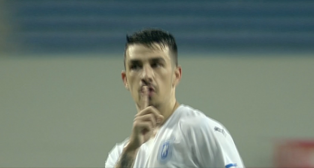 Cui susţine că i-a făcut semn Hanca să tacă în plină bucurie după golul marcat din penalty în Bănie