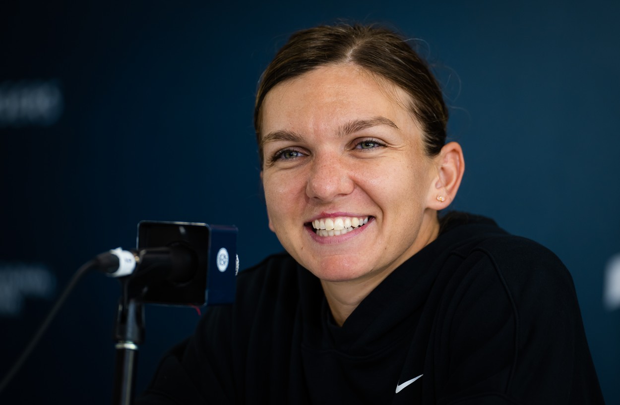 Urcare în clasamentul WTA pentru Simona Halep. Iga Swiatek, în continuare lider detașat