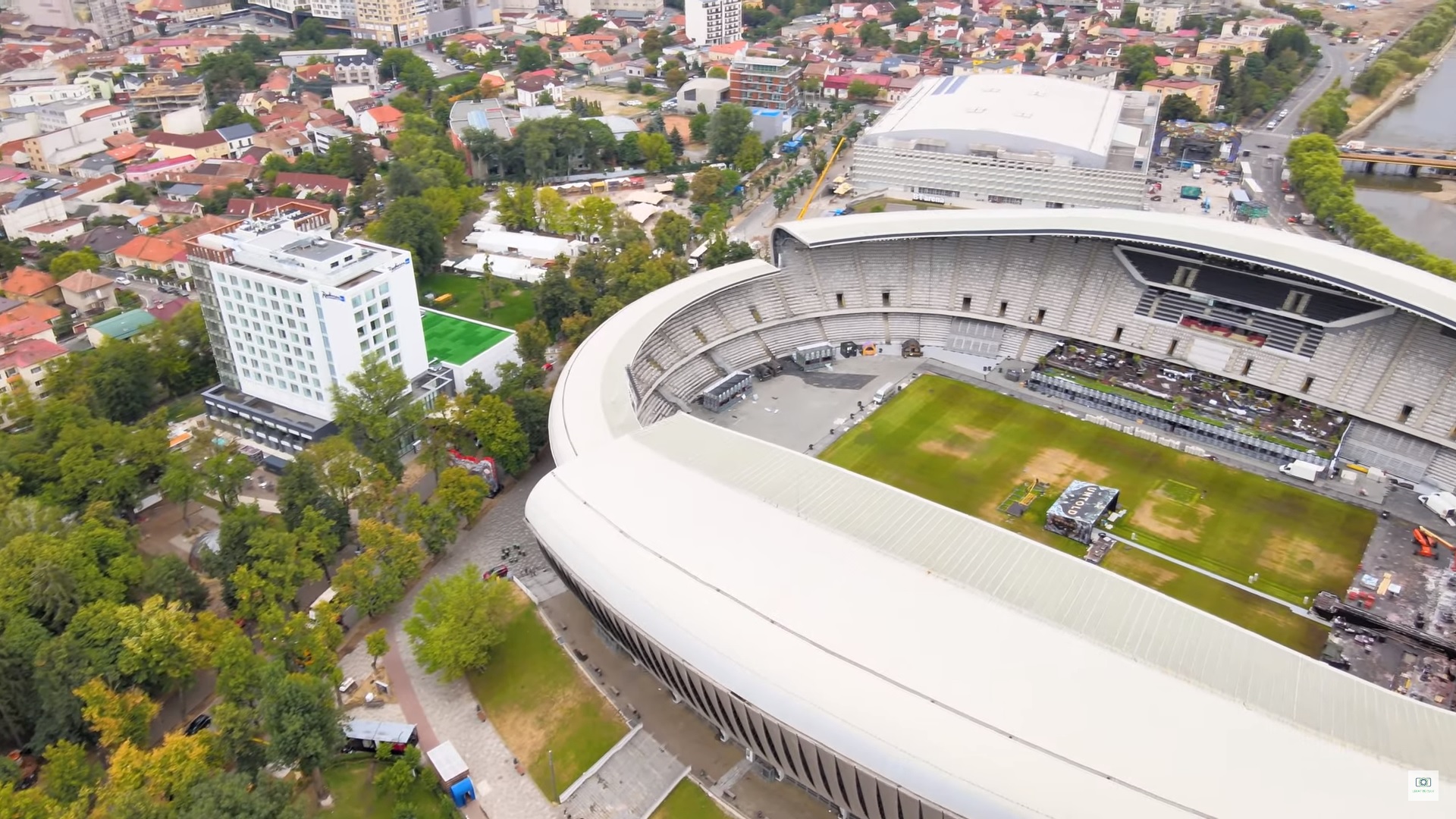 Cum arată gazonul de pe Cluj Arena, după evenimentul de 4 zile, cu 360.000 de participanți