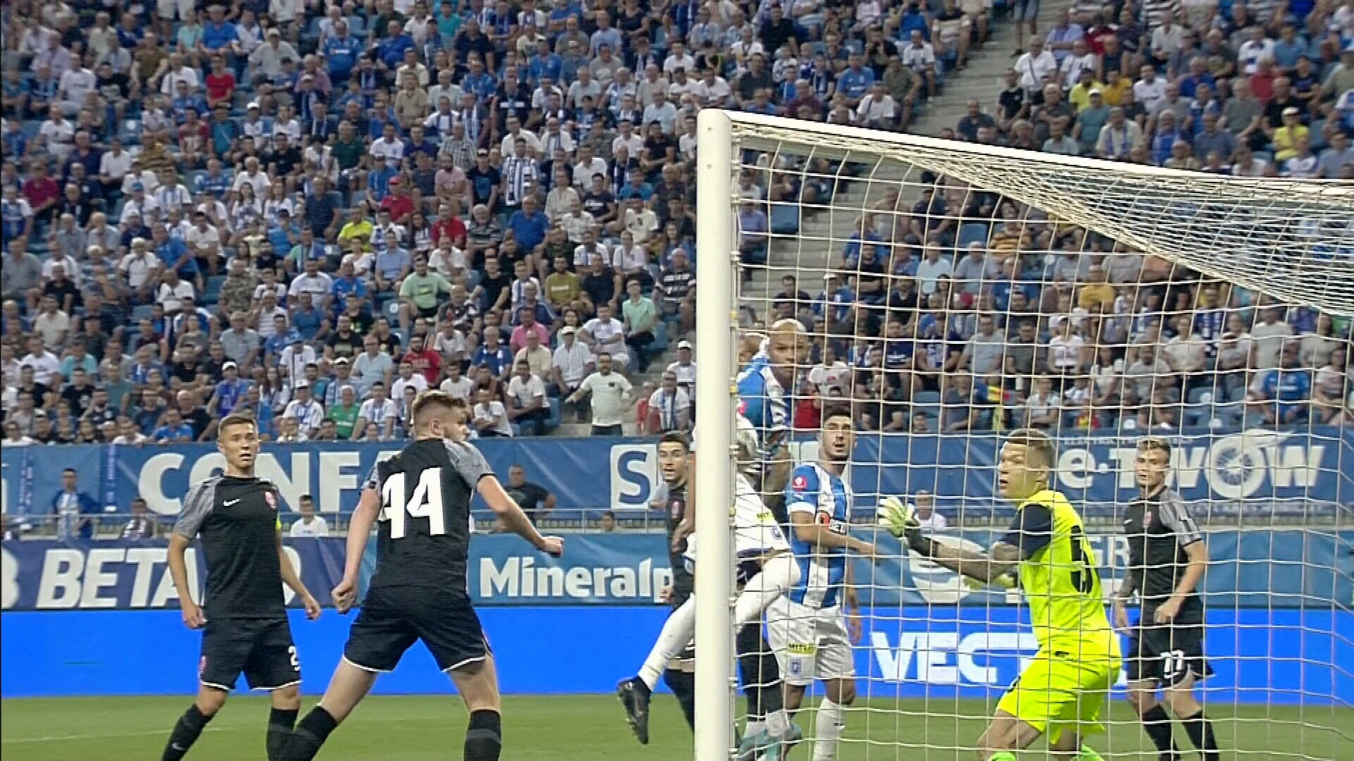 Universitatea Craiova - Zorya Lugansk 3-0, ACUM, la Digi Sport 1. Gol după gol pentru trupa lui Mirel Rădoi