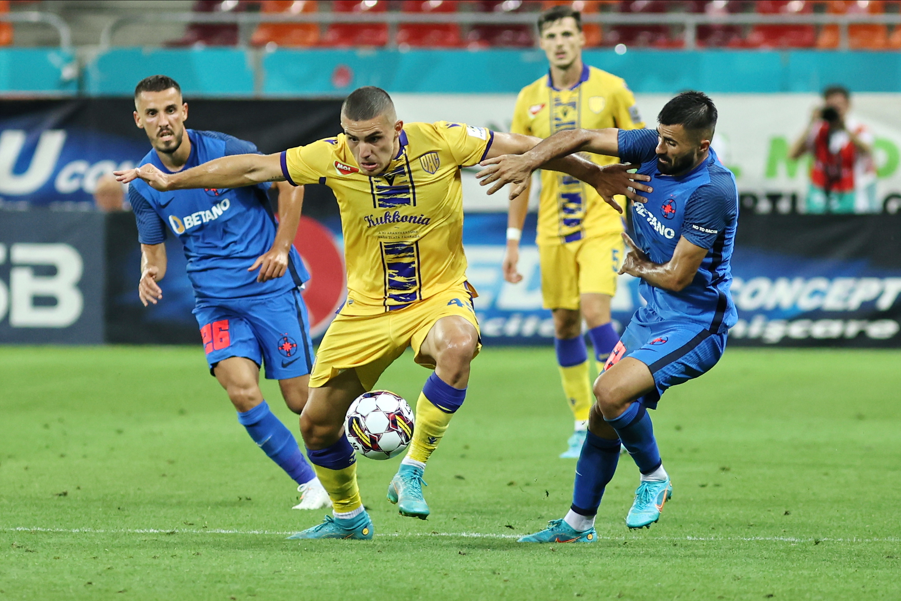Prestația celor de la FCSB din meciul cu Dunajska Streda, criticată: ”Am fost dezamăgit! Au făcut un meci slab!”
