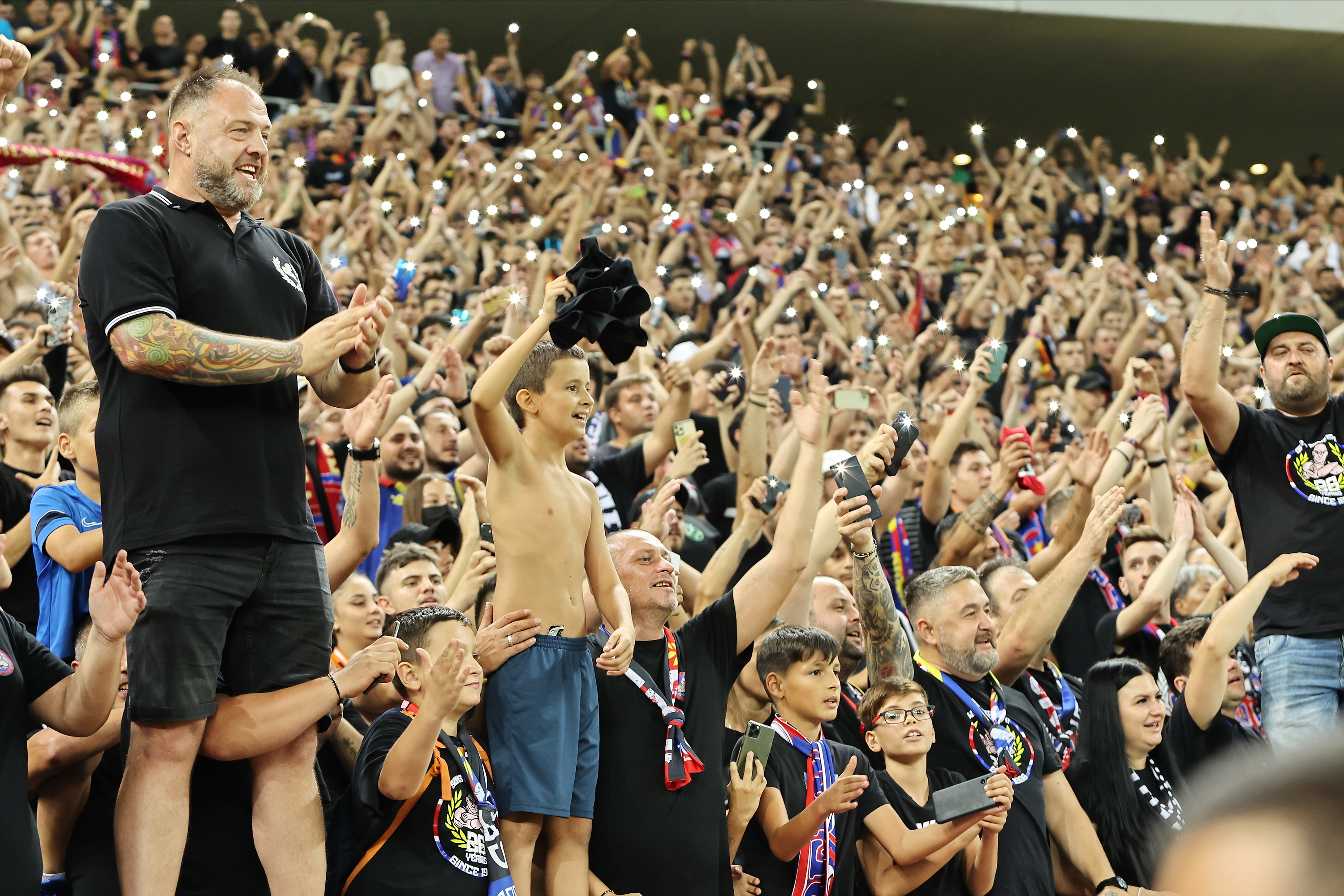 Numărul de bilete vândut într-o oră de FCSB pentru meciul cu Viking din Conference League