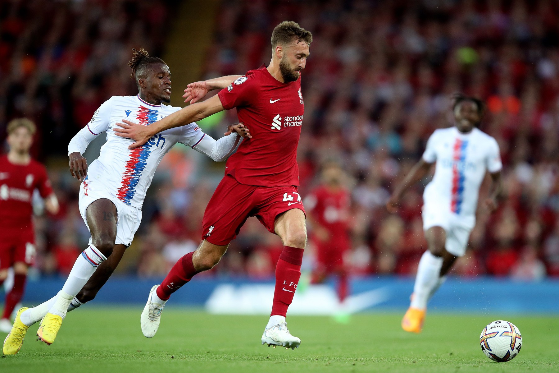 Liverpool - Crystal Palace 0-1, ACUM, pe Digi Sport 1. Zaha deschide scorul pe Anfield