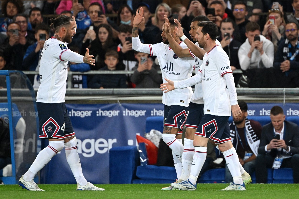 Sergio Ramos intervine în conflictul dintre Kylian Mbappe și Neymar! "Ședință" în vestiarul PSG-ului