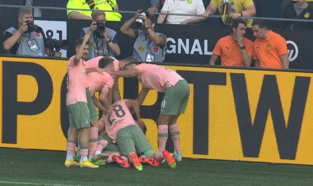 Final nebun de partidă în Bundesliga! Dortmund avea 2-0 în minutul 88, dar a fost învinsă de Werder Bremen