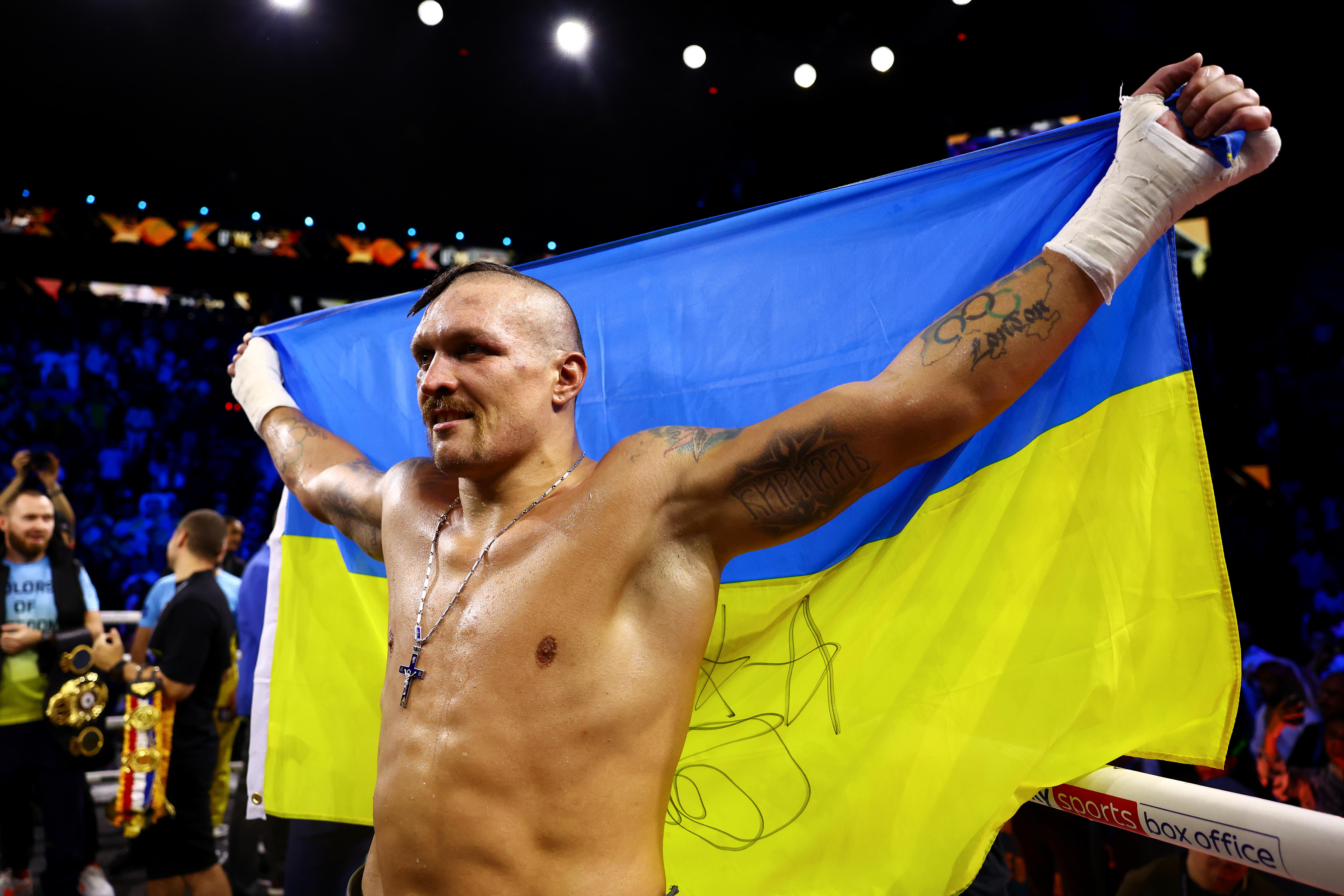 Oleksandr Usyk a purtat un șort special în meciul cu Anthony Joshua