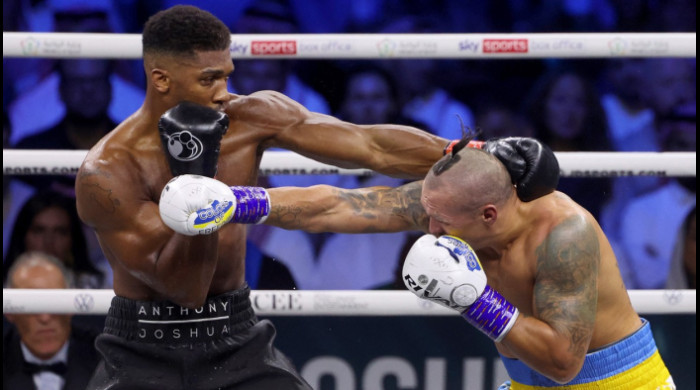 Oleksandr Usyk l-a învins pe Anthony Joshua și şi-a păstrat centurile IBF, WBA şi WBO la categoria grea / Foto: Profimedia