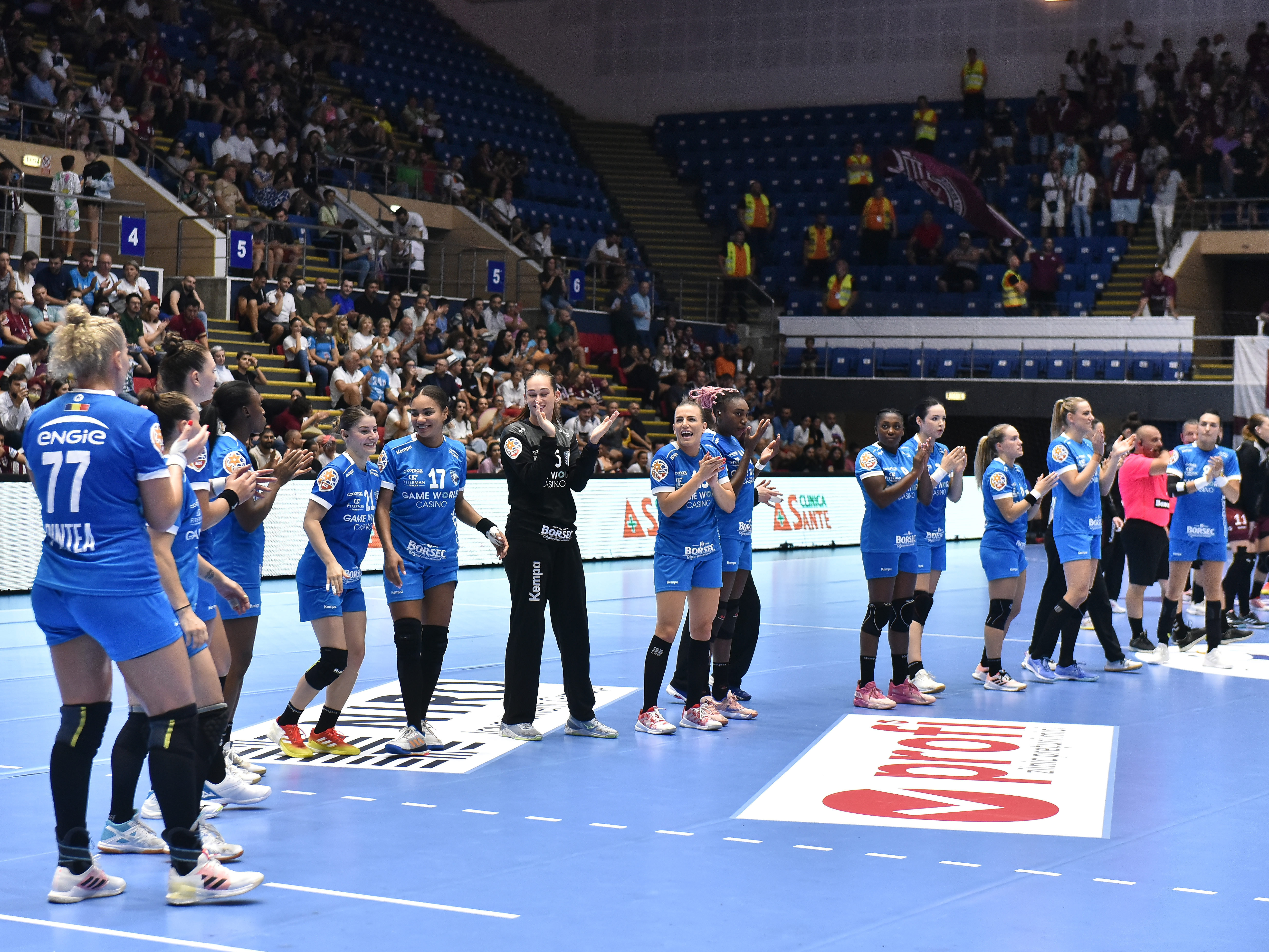 Rapid - CSM București 26-28. ”Tigroaicele” au câștigat Supercupa României la handbal