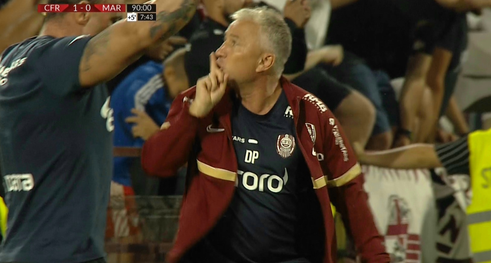 Dan Petrescu a spus cui i-a făcut semn să tacă după calificarea CFR-ului în Conference League: "Nu l-am mai suportat"
