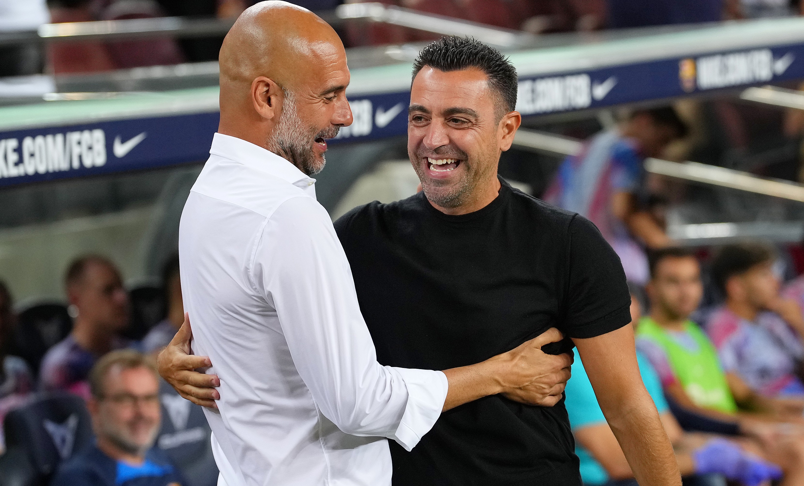 Moment istoric pe Camp Nou: Xavi și Pep Guardiola, la primul duel direct ca antrenori. Cum au fost surprinși cei doi