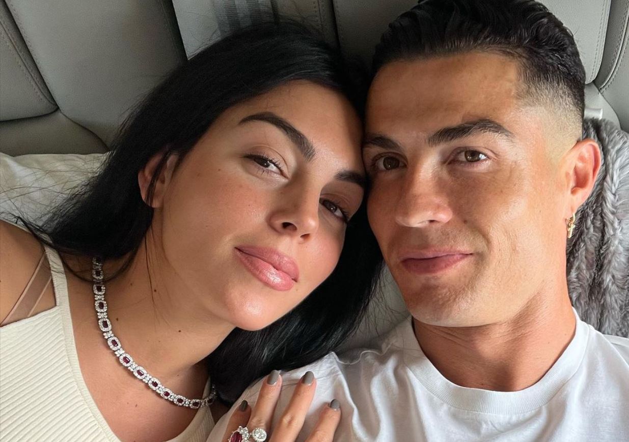 Ronaldo, detalii despre noua super-vilă: pasaje subterane, un dormitor cât o casă, piscină de sticlă