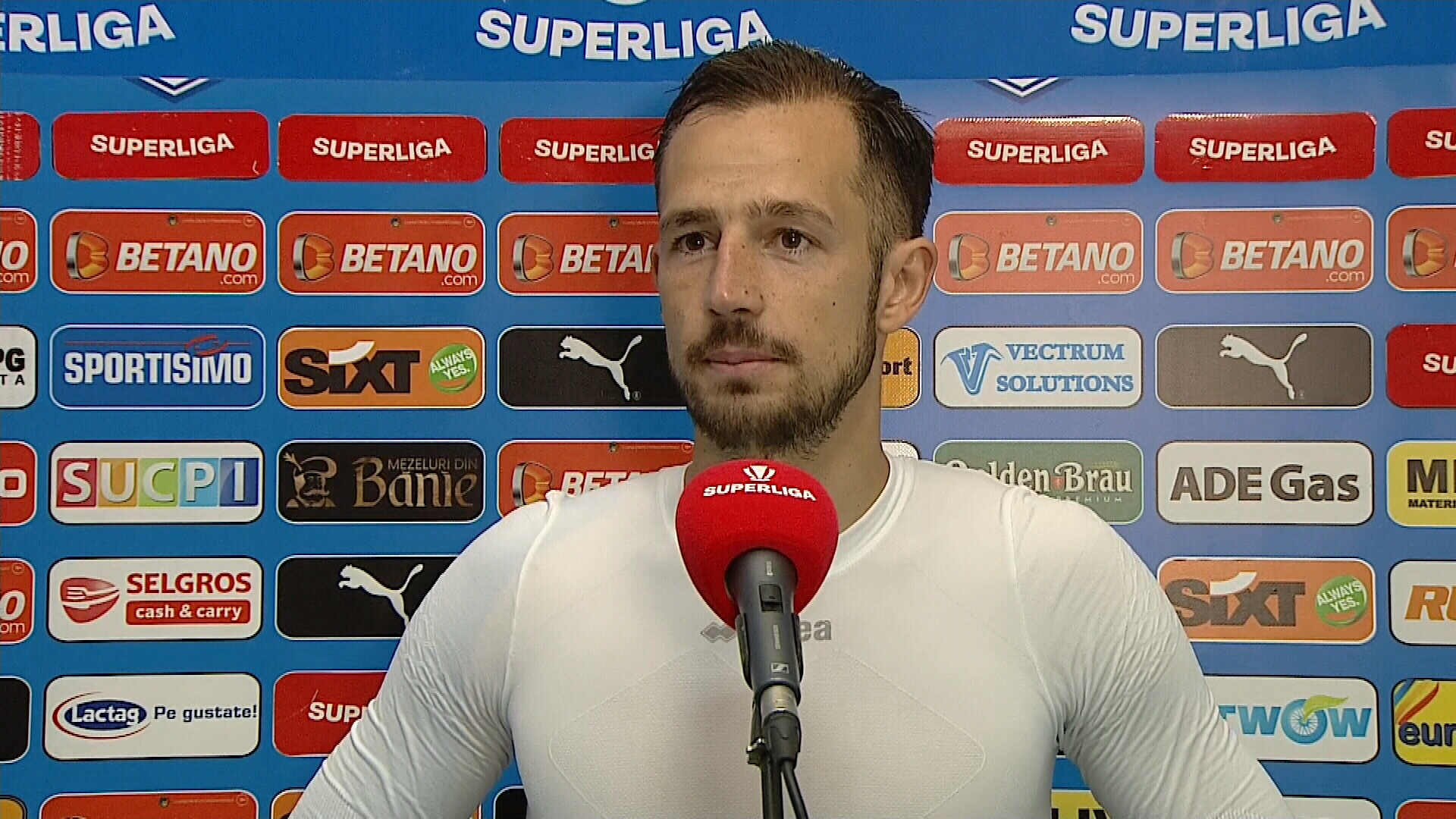 Eduard Pap, enervat de întrebările reporterilor după Universitatea Craiova - FC Botoșani: ”Te pricepi și la portari!”