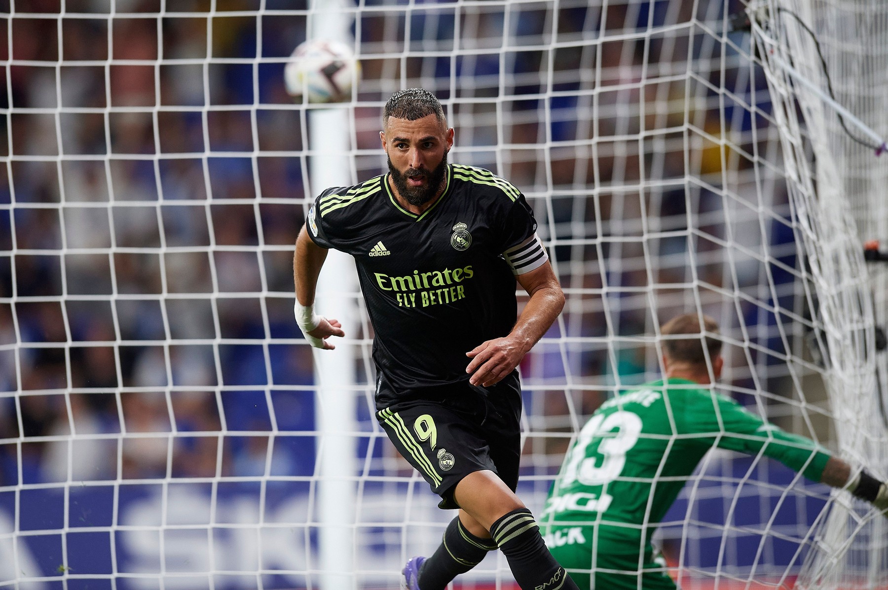 “Regele” Karim Benzema a egalat recordul lui Kylian Mbappe