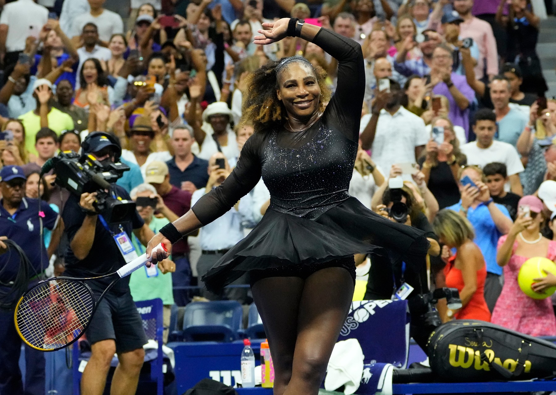 Serena Williams, susținută frenetic la US Open. Mats Wilander: ”Este o amenințare acum”