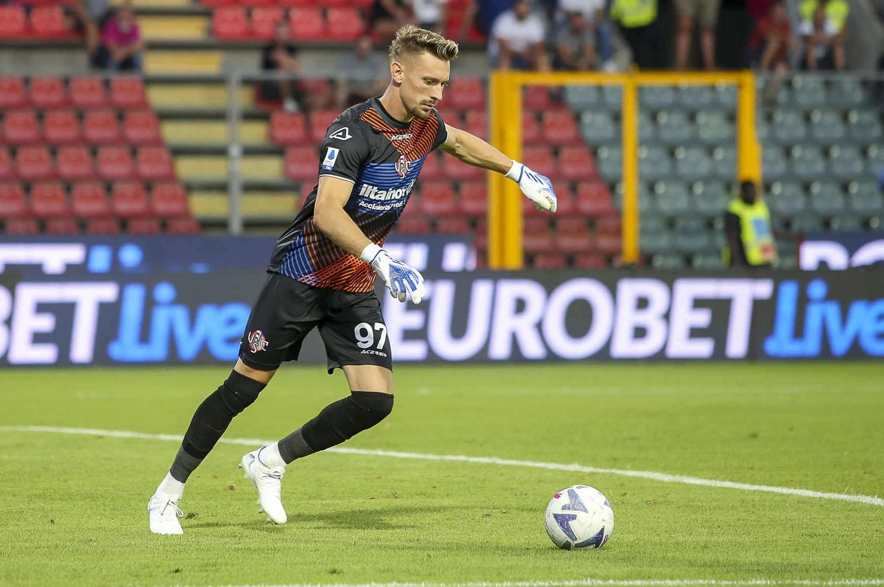 Inter - Cremonese 3-1. Ionuț Radu, titular. Vlad Chiricheș, rezervă. Roma - Monza 3-0, Sassuolo - AC Milan 0-0