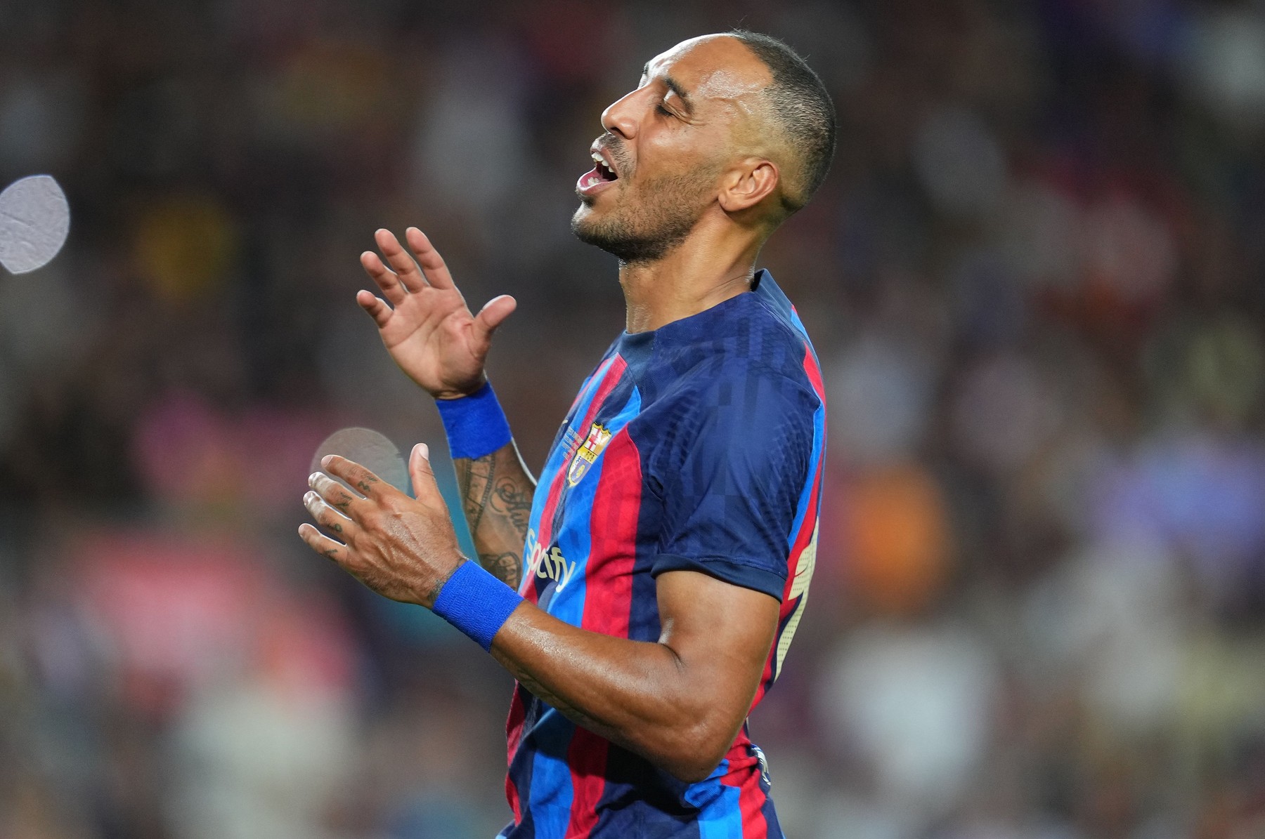 Cât ar putea lipsi de pe teren Pierre-Emerick Aubameyang, după ce a fost rănit de hoții care i-au spart casa