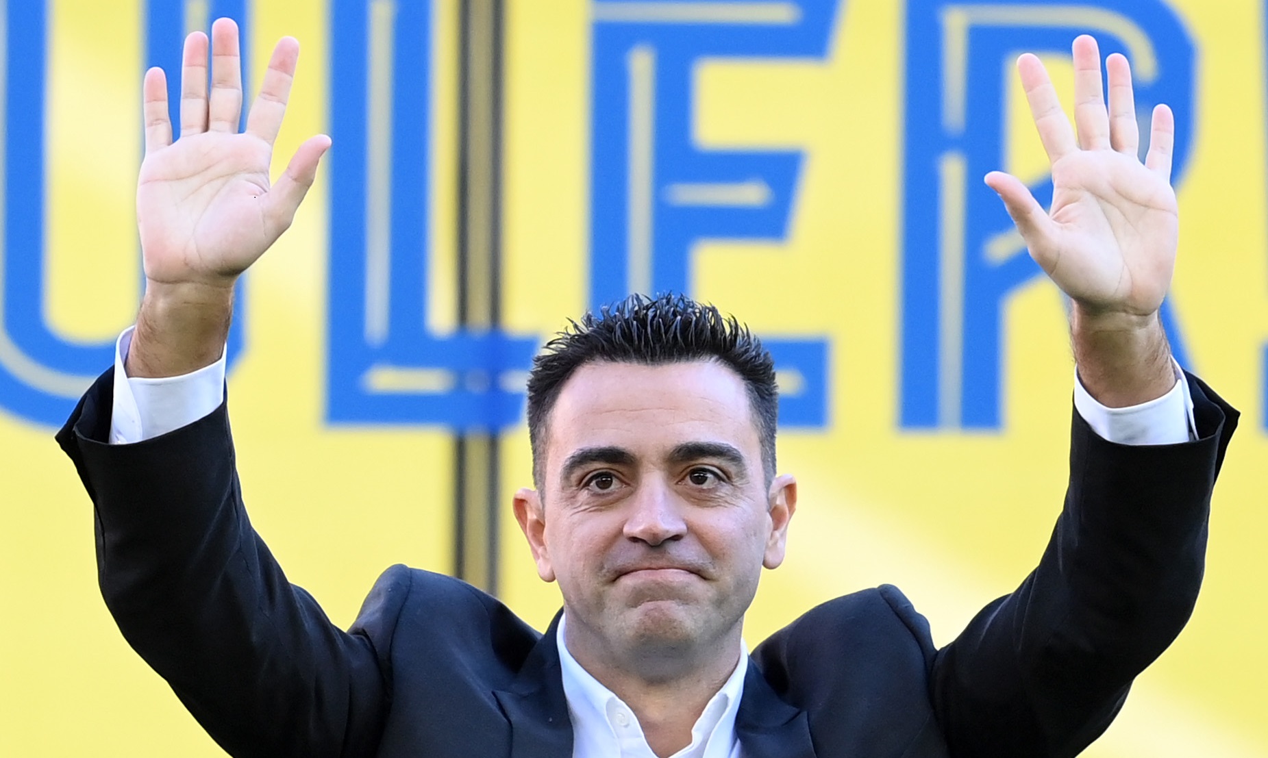 Xavi a cerut un fundaș lateral toată vara, Barcelona i-a luat doi în ultima zi! Ce fotbaliști au ajuns pe Camp Nou