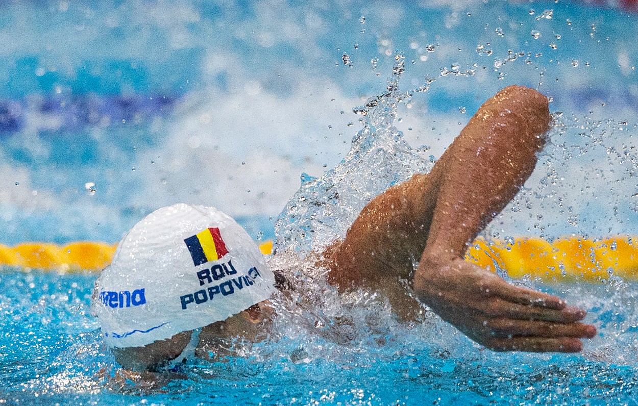 David Popovici continuă să impresioneze la Naționalele în bazin scurt. Medalie de aur la 200 de metri liber