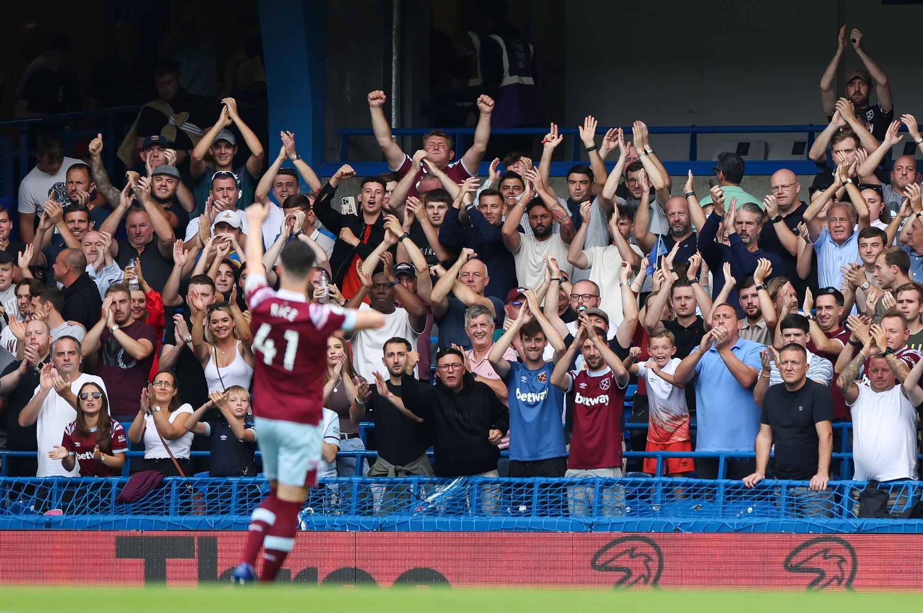 Britanicii nu-i dau nicio șansă FCSB-ului în duelurile cu West Ham din Conference League