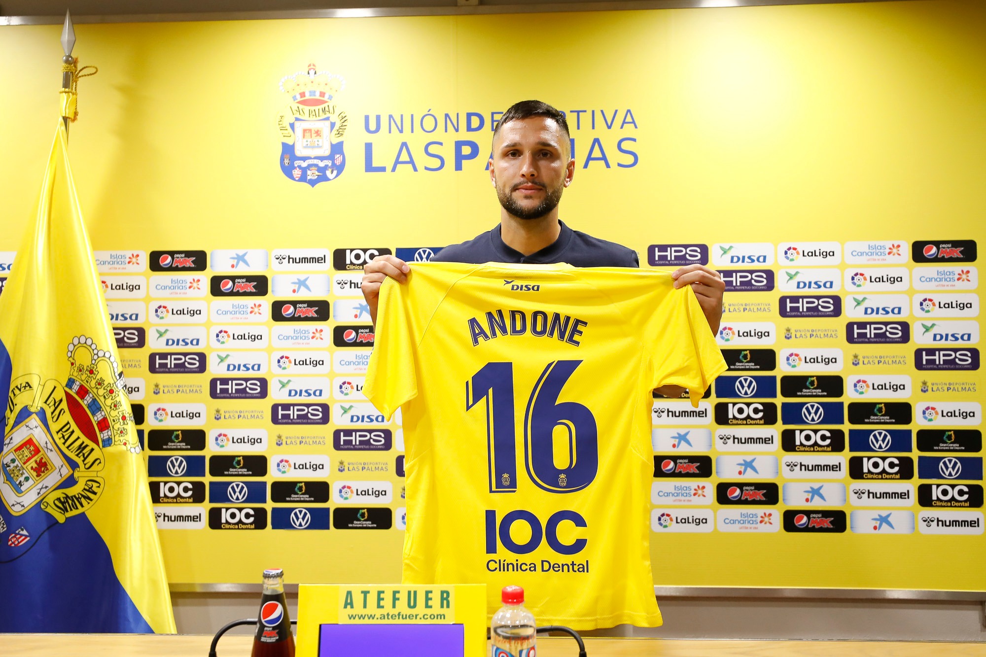 Florin Andone, prezentat de Las Palmas: ”Sper să profit la maximum de această oportunitate”