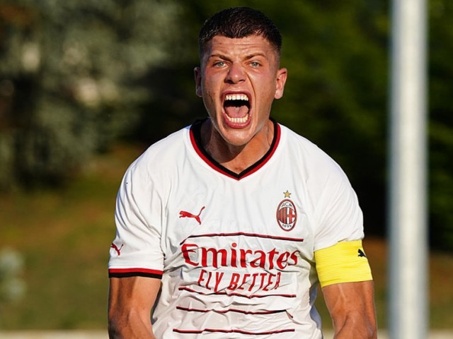 Andrei Coubiș, gol del Milan in Youth League.  “Purtroppo per noi, si sta sviluppando in Italia”