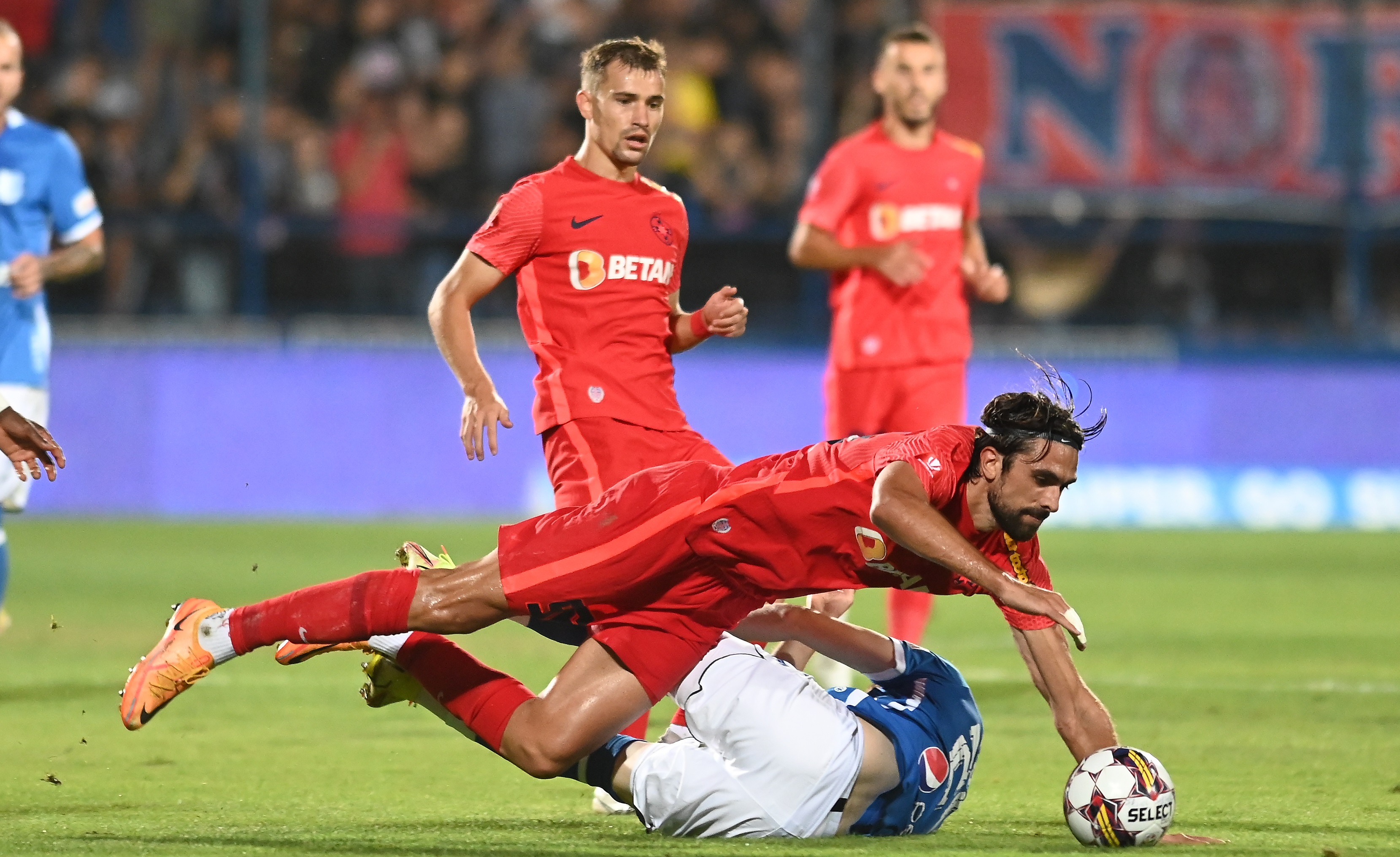 FCSB, considerată adversar de antrenament pentru West Ham: ”Nici nu o atinge, vedeți-vă de treabă!”