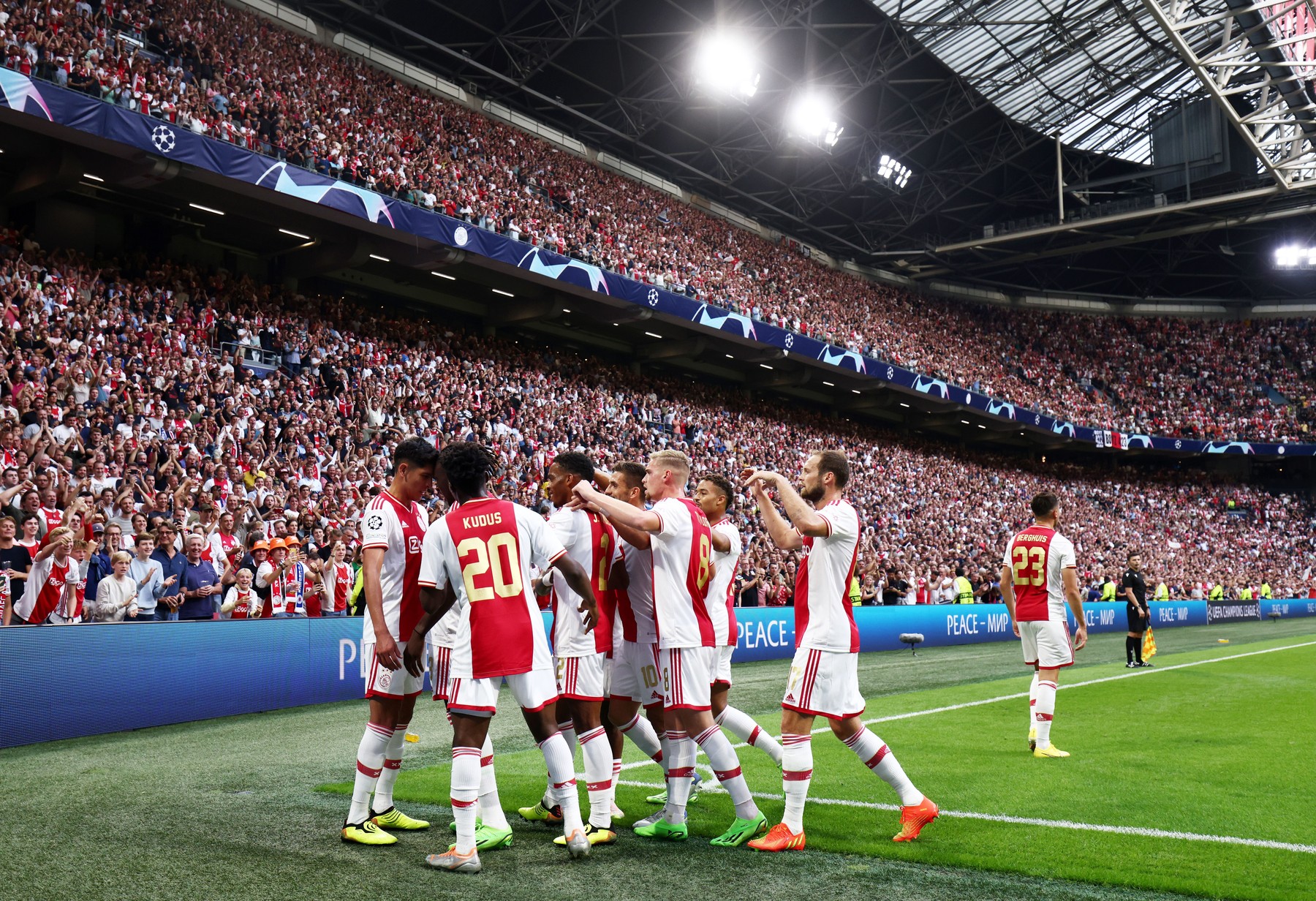 Ajax - Rangers 4-0. Olandezii nu le-au dat nicio șansă scoțienilor, reveniți în UEFA Champions League după 12 ani