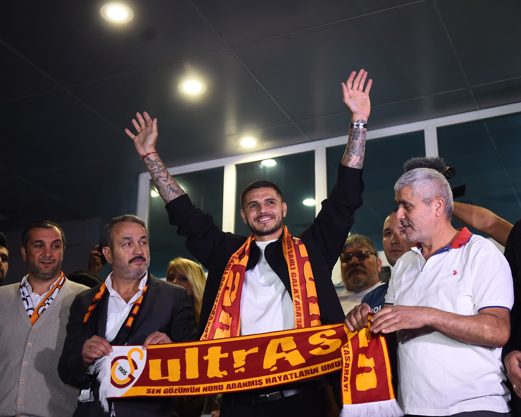 Cine îi plătește salariul de aproape 7 milioane de euro lui Mauro Icardi, după împrumutul la Galatasaray