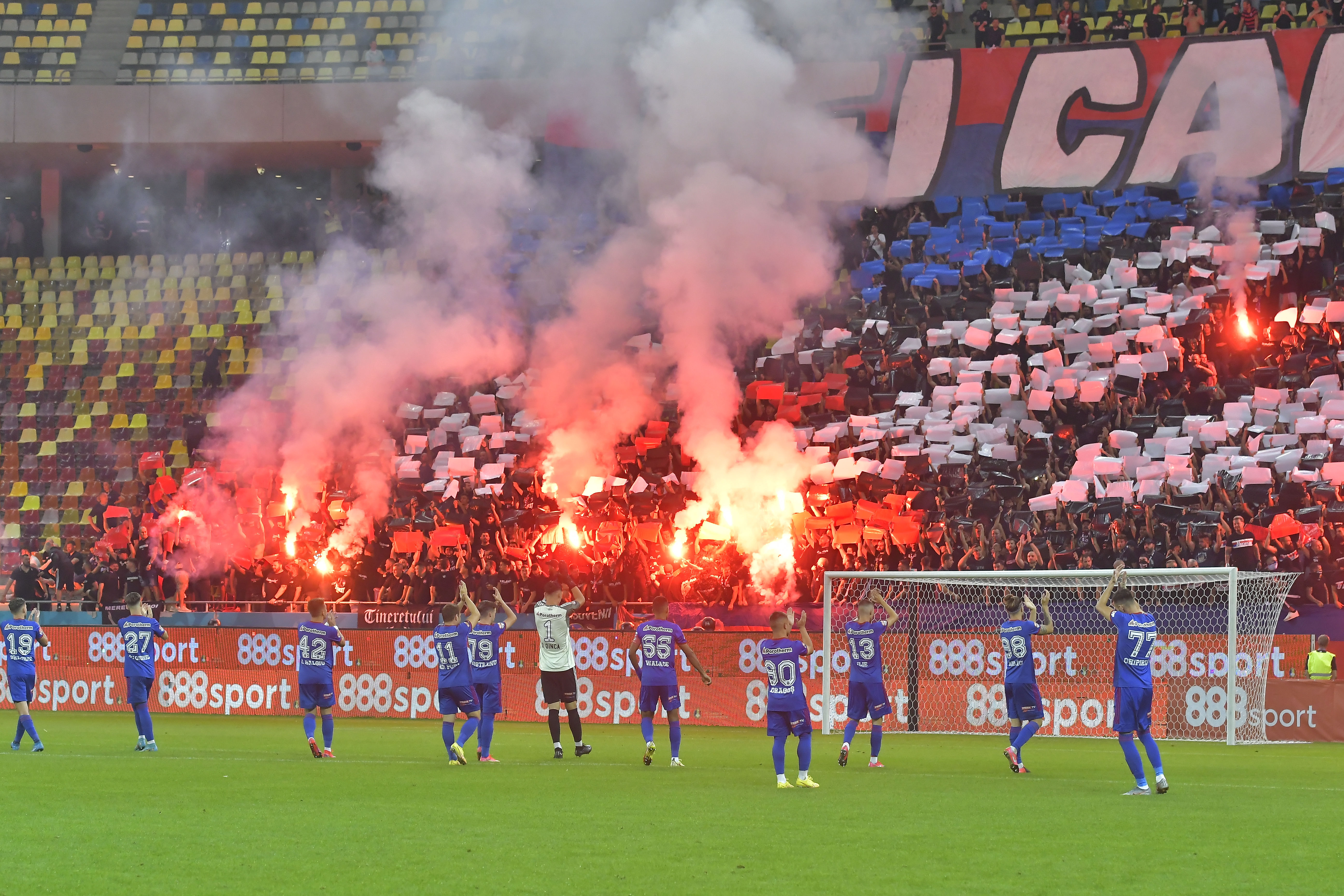 Ultrașii de la CSA Steaua, acuzații grave după eșecul cu Dinamo: Au trântit meciul!