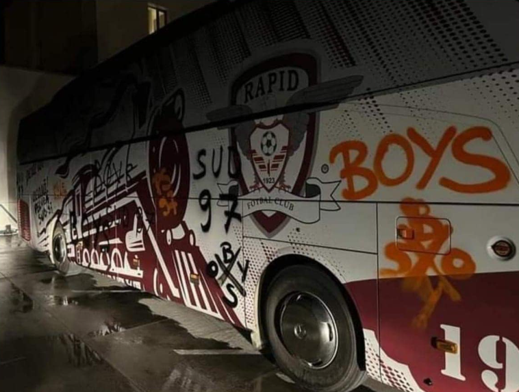 Autocarul Rapidului a fost vandalizat înaintea meciului cu U Craiova 1948