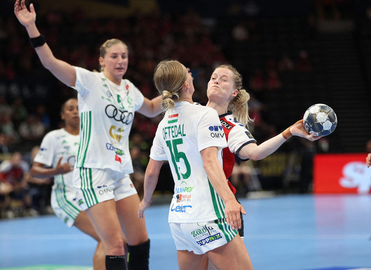 Esbjerg - Gyor, LIVE VIDEO, 17:00, pe digisport.ro, în grupele Champions League la handbal feminin