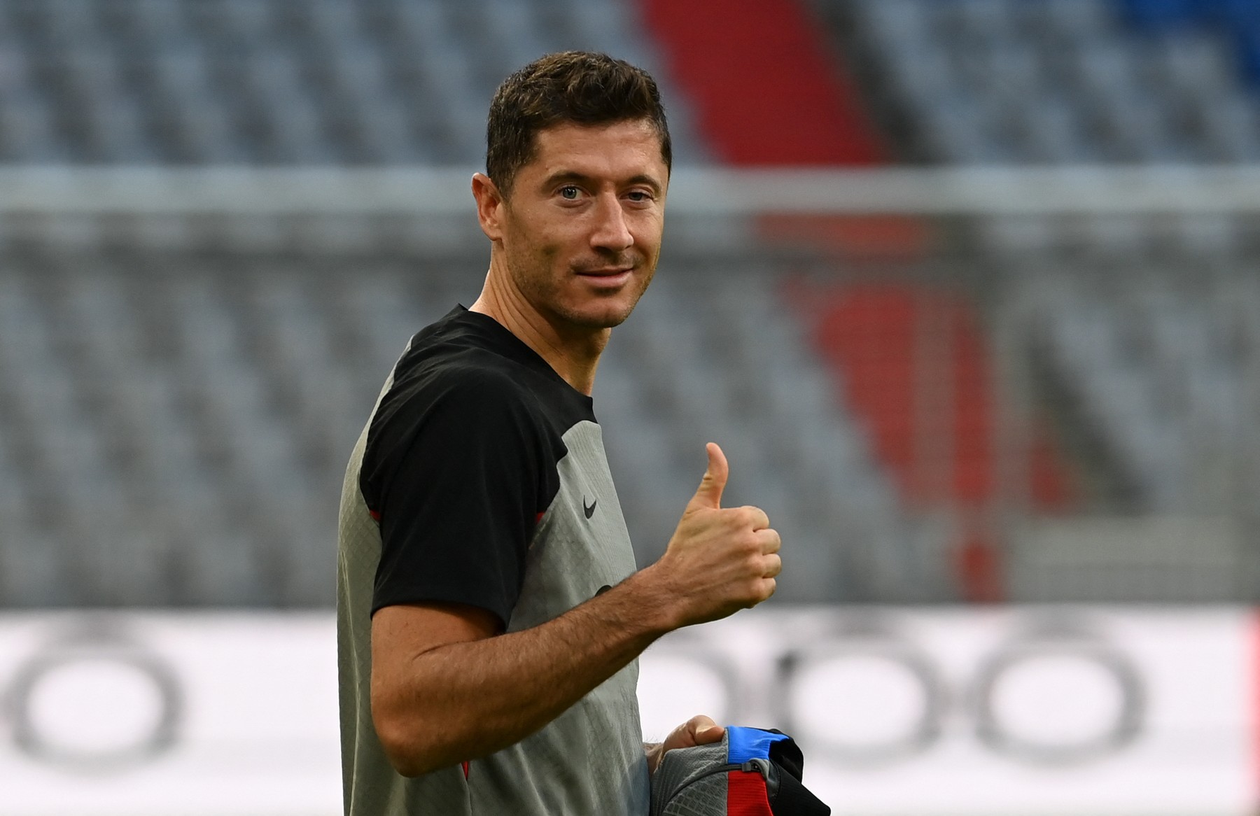 Cine vrei să ia titlul? Robert Lewandowski a ales între Bayern Munchen și Borussia Dortmund