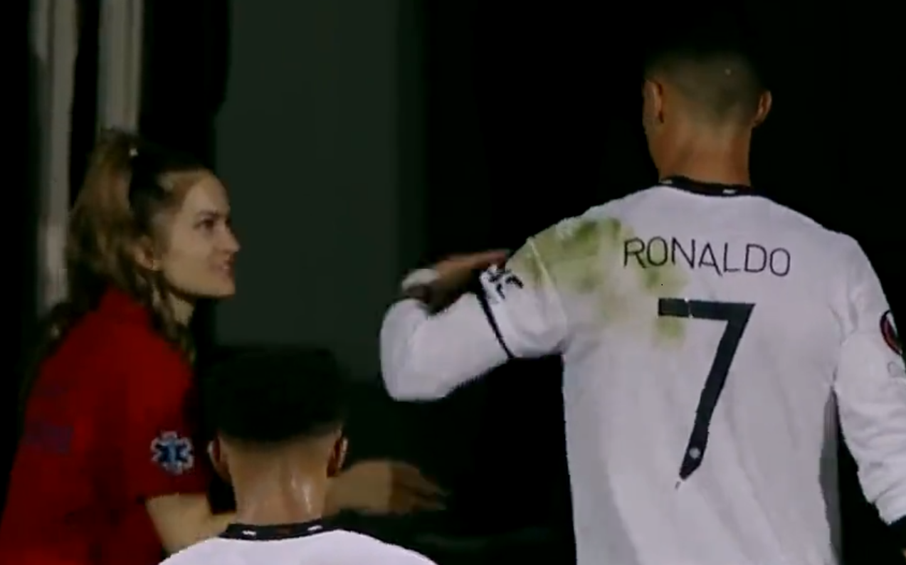 Nici măcar nu s-a uitat la ea!. Gestul lui Ronaldo când o doctoriță i-a cerut o poză a împărțit fanii în două tabere