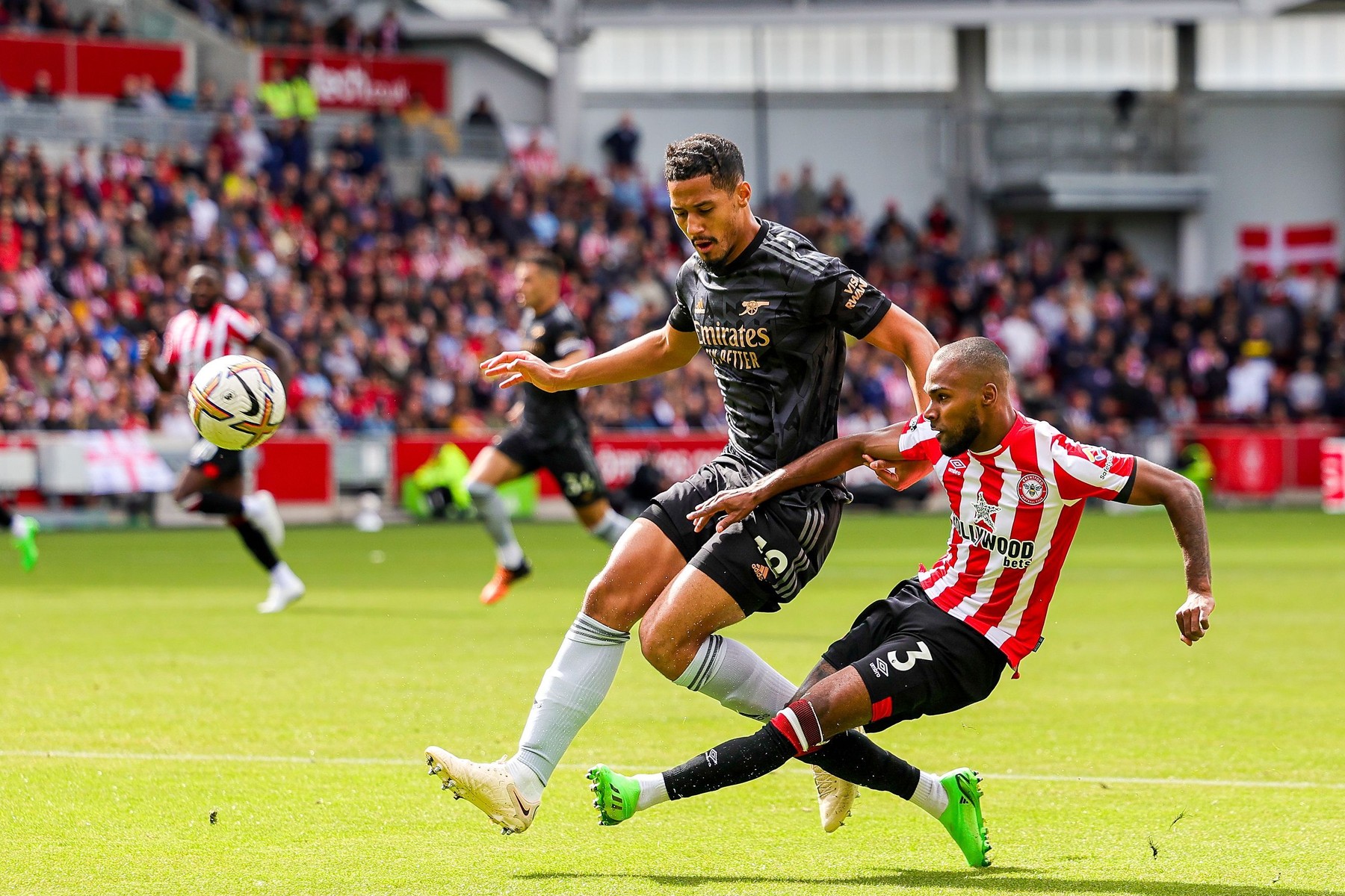 Brentford - Arsenal 0-2, ACUM, Digi Sport 1. ”Tunarii” deschid scorul în minutul 17