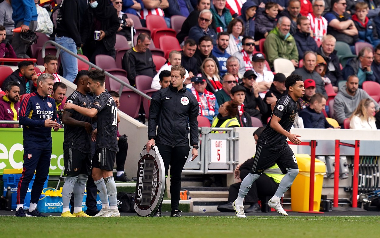 Arsenal a trimis pe teren cel mai tânăr debutant din istoria Premier League la partida cu Brentford